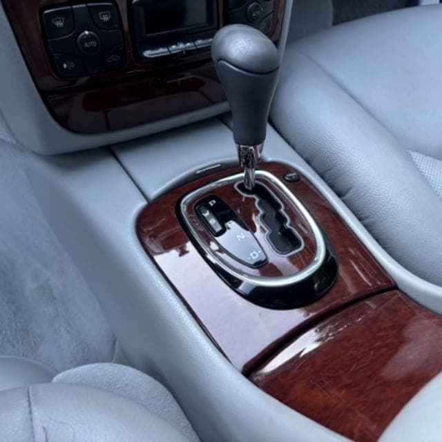 Wood shifter surround and leather console of a Mercedes S-Class